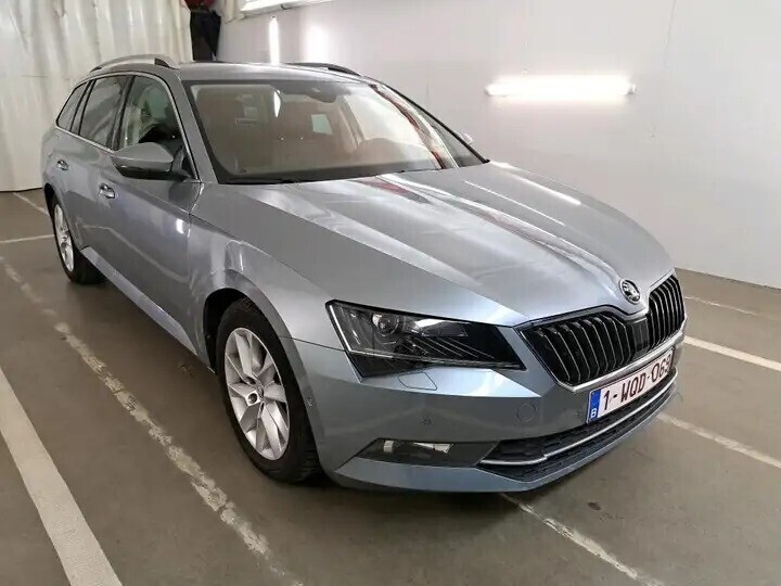 skoda-superb-16-cr-tdi-style-dsg-big-0