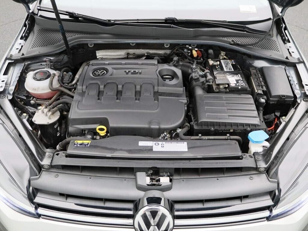 volkswagen-golf-variant-16-tdi-comfortline-big-8