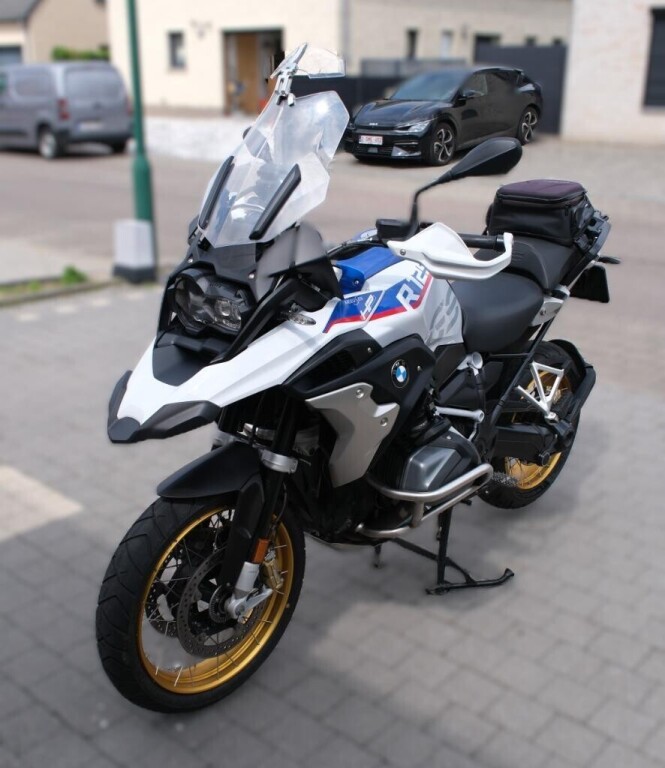 bmw-1250-gs-hp-big-0