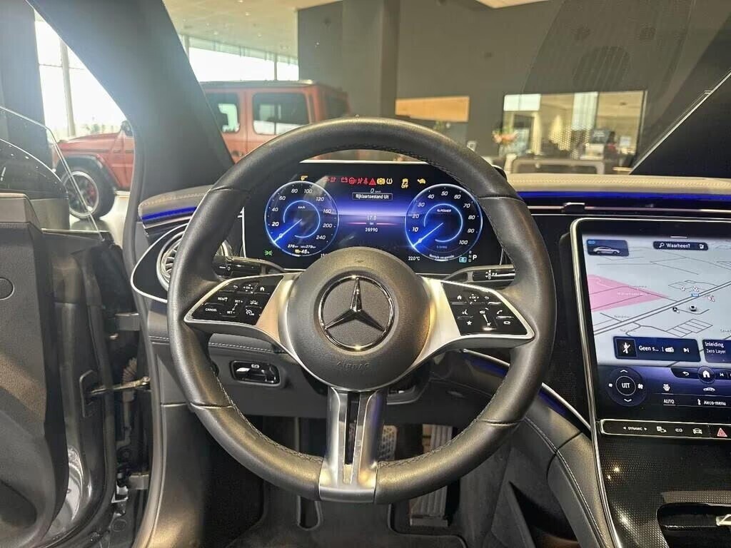 mercedes-benz-eqe-300-amg-line-leather-distronic-360-big-7