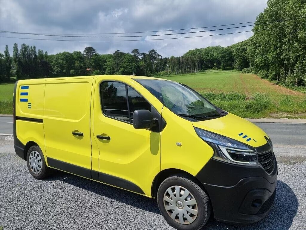 renault-trafic-2021-utility-big-0