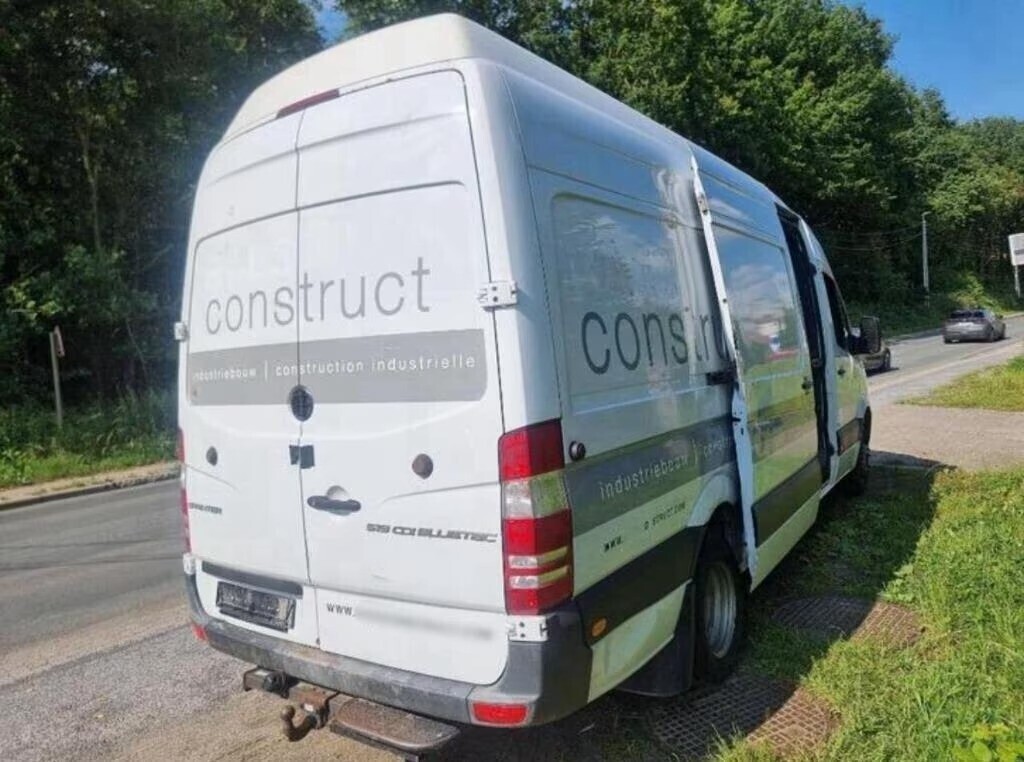 mercedes-sprinter-519-cdi-license-b-euro-6-double-axles-big-1