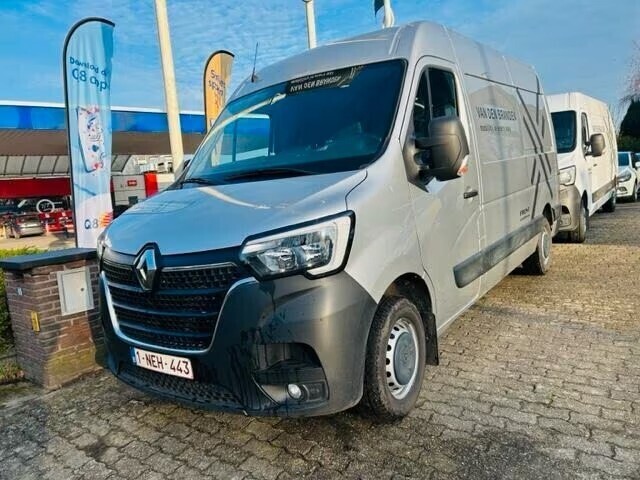 renault-master-fourgon-l2h2-35t-23-big-1