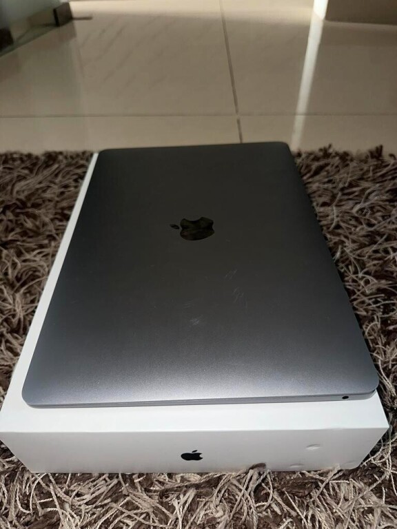 macbook-air-m1-16gb-ram-big-0