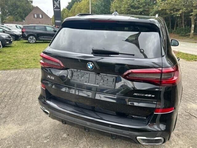 bmw-x5-xdrive-45e-big-2