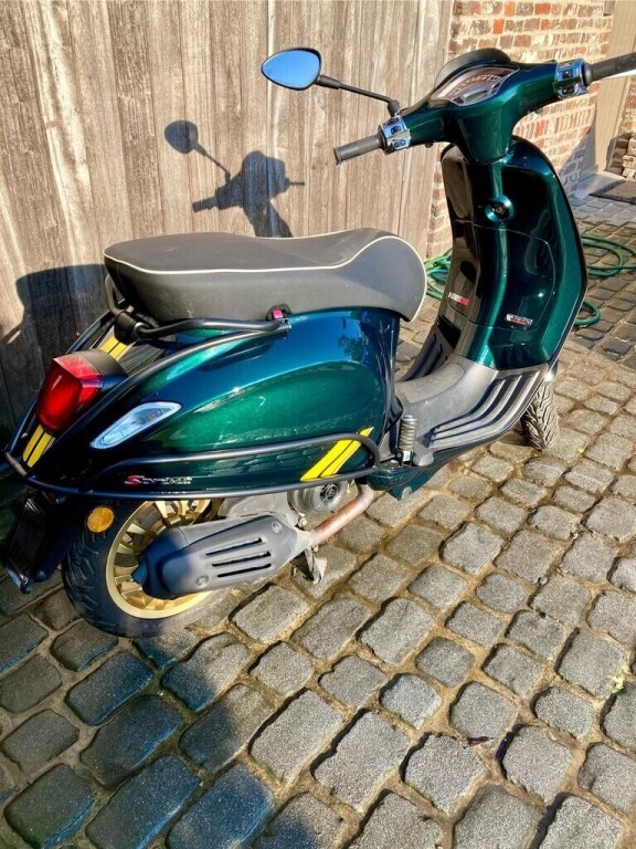 vespa-s-sprint-i-get-comme-neuve-avec-un-faible-kilometrage-big-4