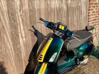 Vespa S Sprint I-get comme neuve avec un faible kilométrage