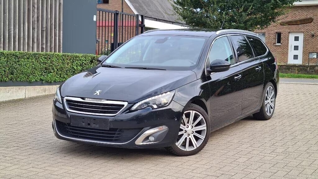 peugeot-308-16hdi-85kw-euro-5b-panogps-annee-2014-388000-big-2