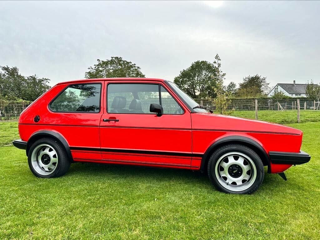 volkswagen-golf-i-gti-1800cc-big-2