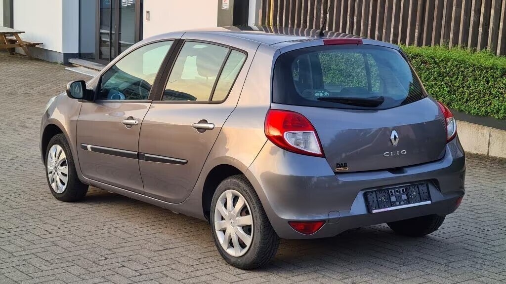 renault-clio-benzine-lez-2030-ok-annee-2009-119000km-big-0