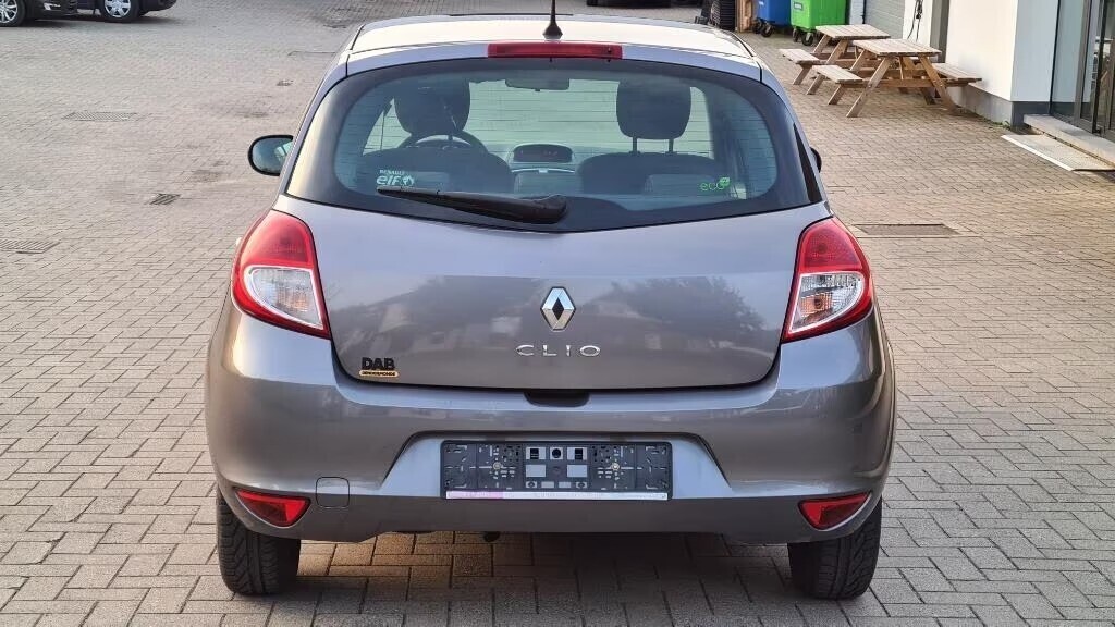 renault-clio-benzine-lez-2030-ok-annee-2009-119000km-big-2