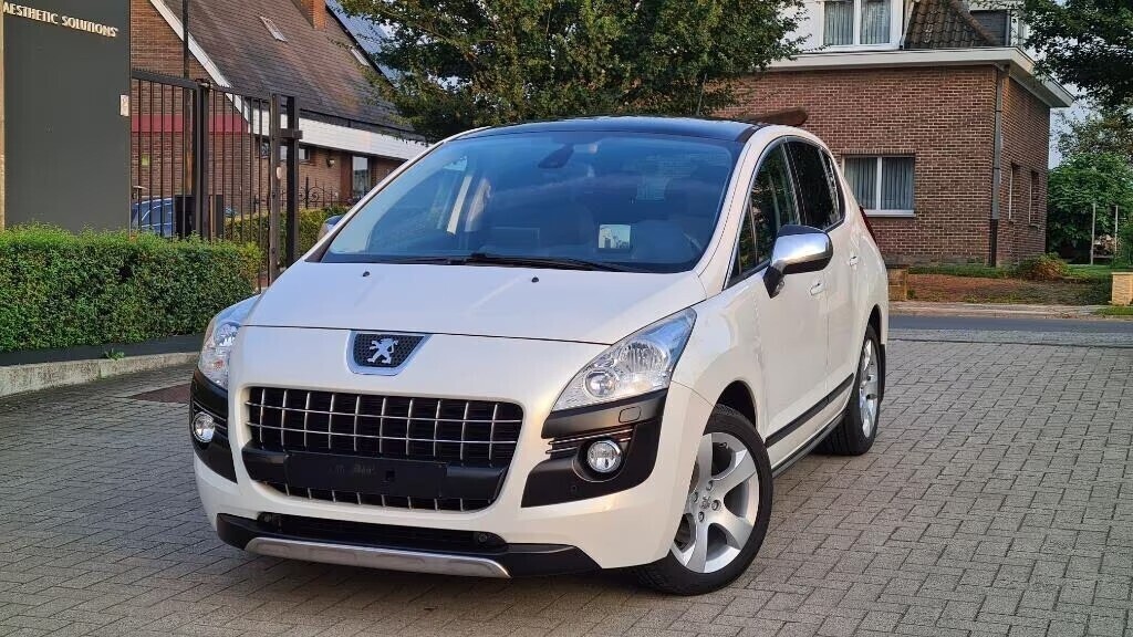 peugeot-3008-allure-16i-115kw-gpspano-euro-5-year-2011-big-0