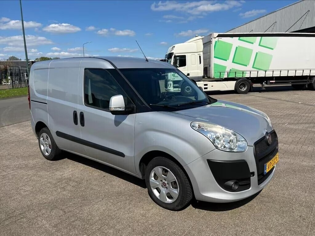 fiat-doblo-towbar-sliding-door-year-of-manufacture-2015-big-3