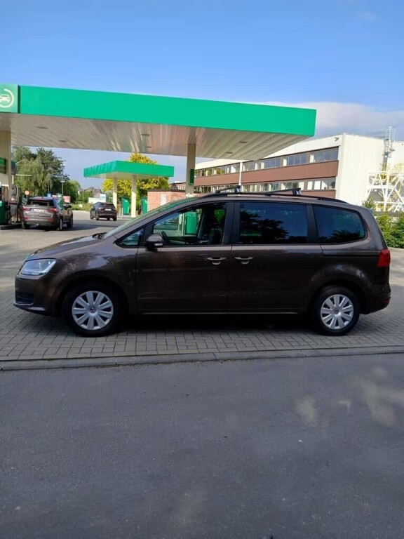 volkswagen-sharan-big-1