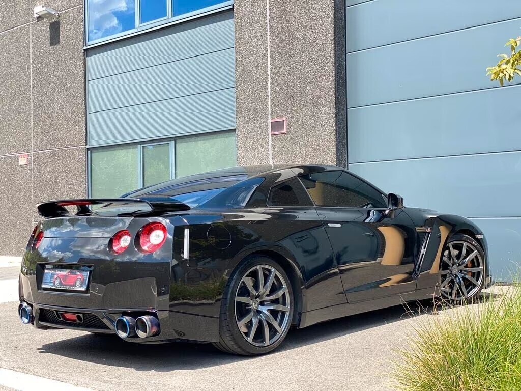 nissan-gt-r-2010-black-edition-89000-km-carpass-big-8