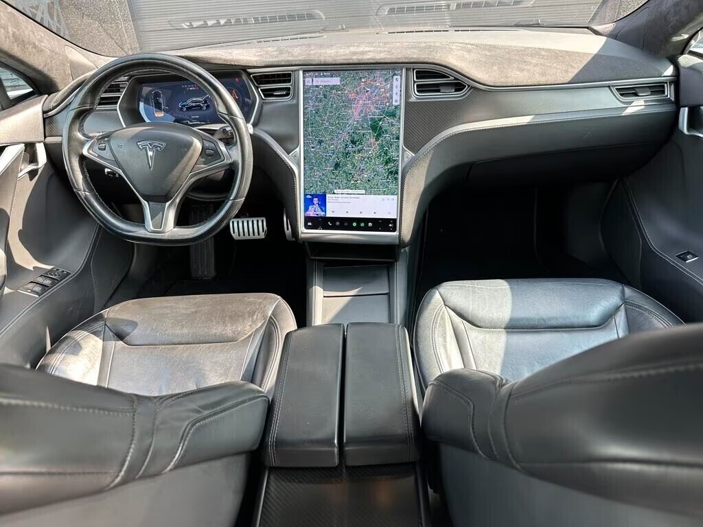 tesla-s-p85d-700-cv-free-charge-pour-export-big-6