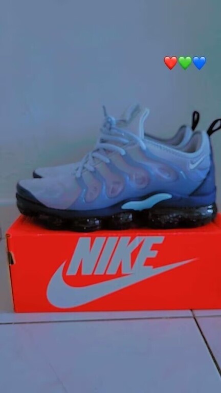 vapormax-plus-big-0