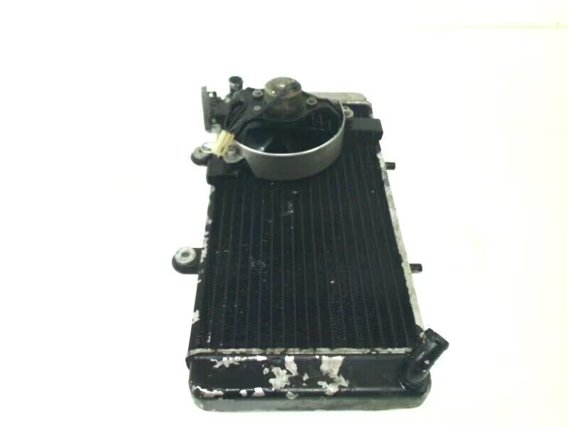 bmw-f-650-437v-radiateur-big-1