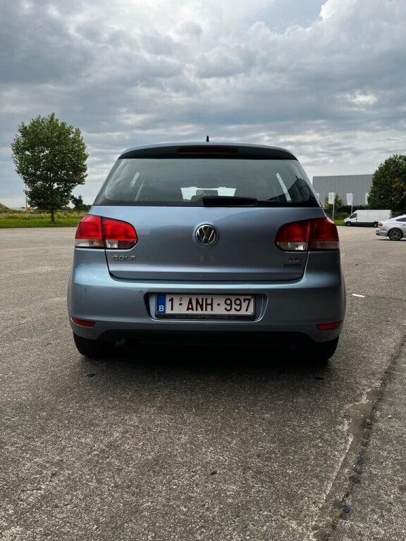 volkswagen-golf-big-2