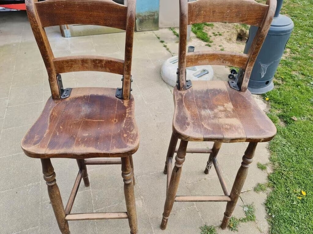 bar-stools-2-pieces-big-0