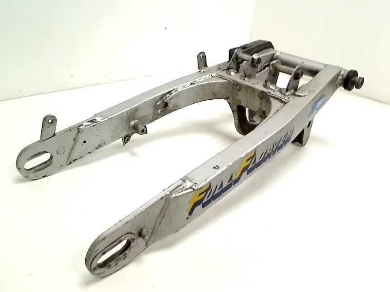 suzuki-dr-600-43ee-achterbrug-big-3