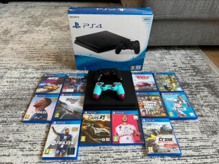 PS4 Slim en parfait état ! + 2 manettes + 12 jeux