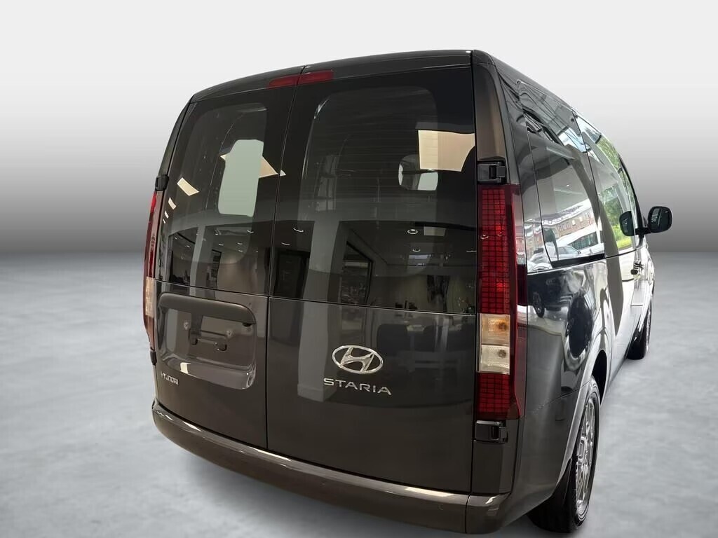 hyundai-staria-van-techno-big-9