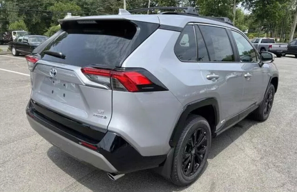 new-2023-toyota-rav4-hybrid-se-awd-big-4