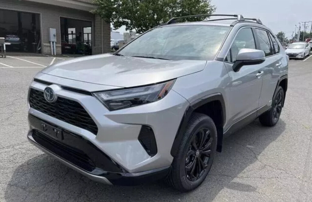 new-2023-toyota-rav4-hybrid-se-awd-big-0