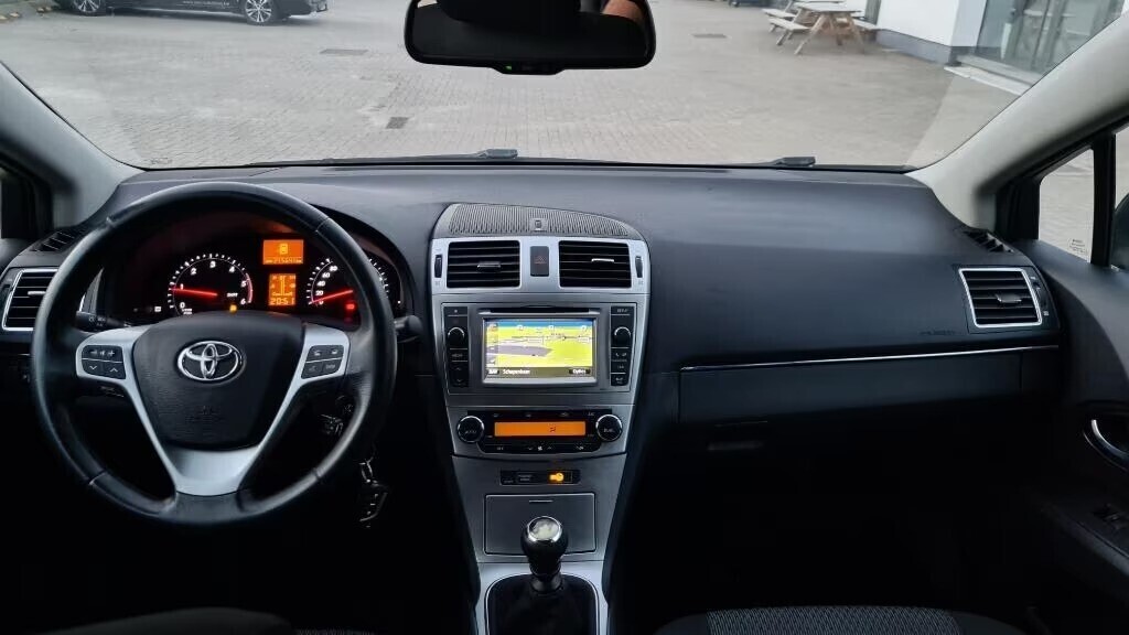 toyota-avensis-20d4d-diesel-92kw-euro-5-gps-camera-annee-big-7