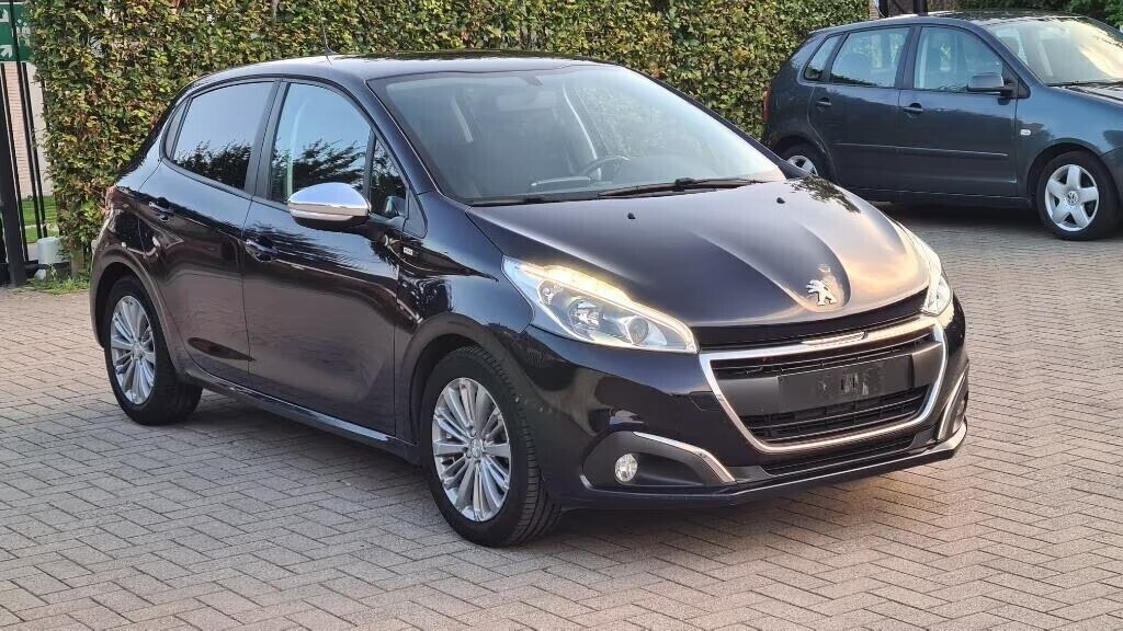 peugeot-208-allure-12-benzine-60kw-euro-6b-gps-navi-annee-2-big-6