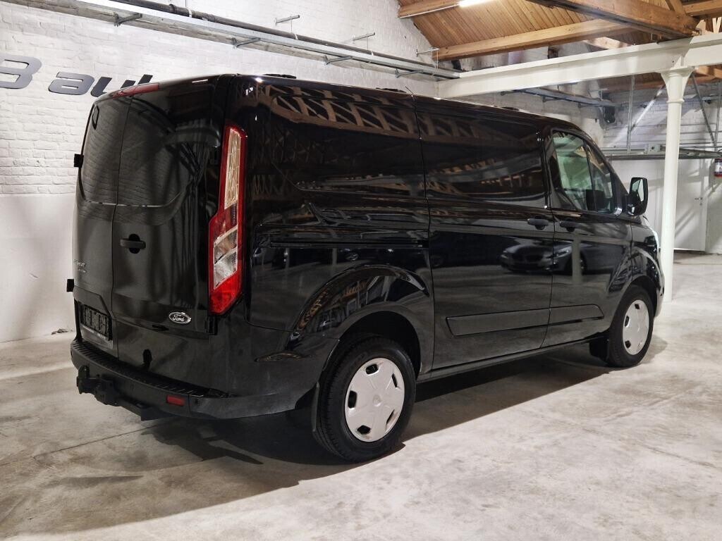 ford-transit-custom-automatic-big-3