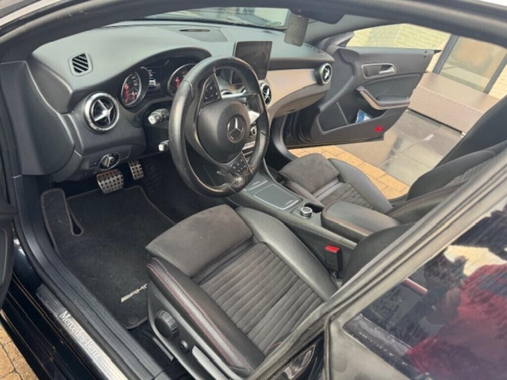 mercedes-cla-180-benzine-automaat-shooting-brake-amg-pakket-big-3