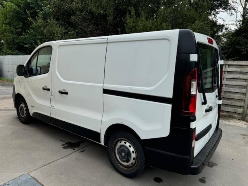 opel-vivaro-16-cdti-bj-92018-euro-6-met-70000km-big-3