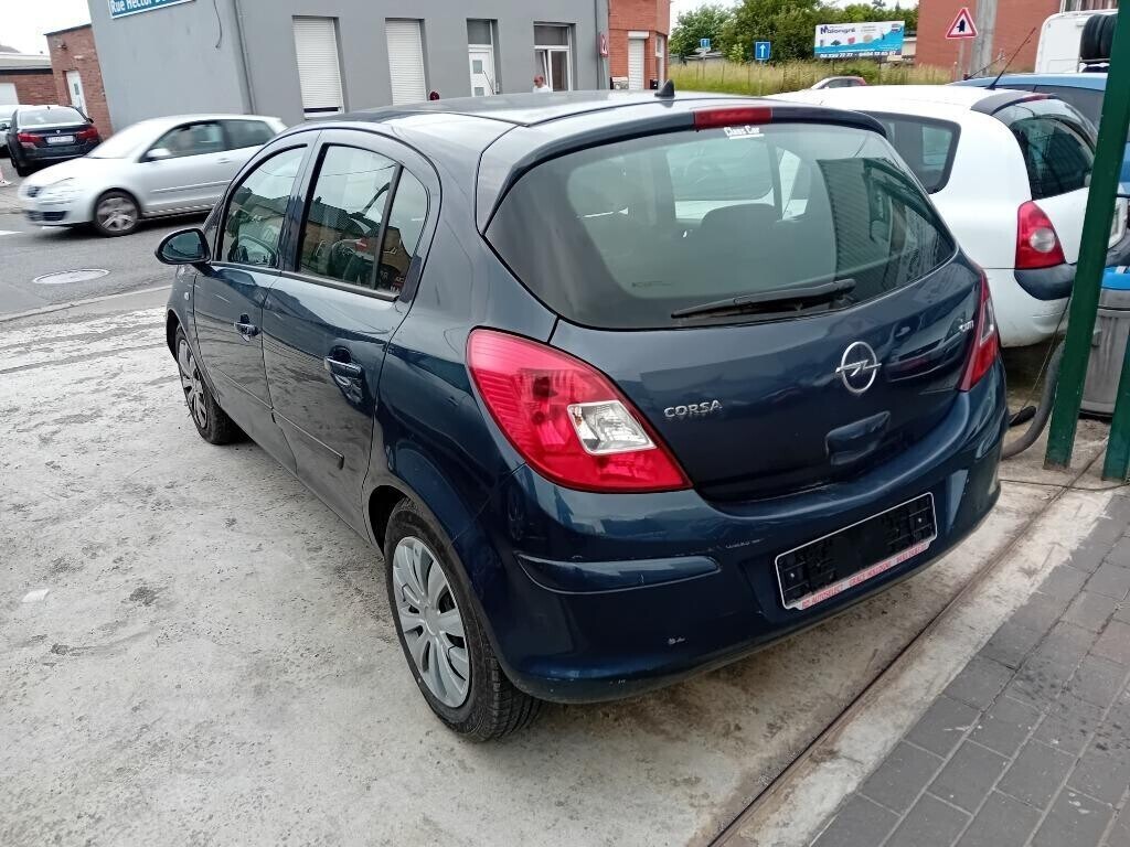 opel-corsa-big-4