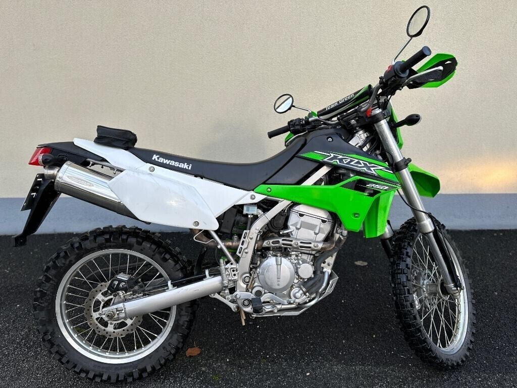 kawasaki-klx250-s-3500-km-062015-big-2