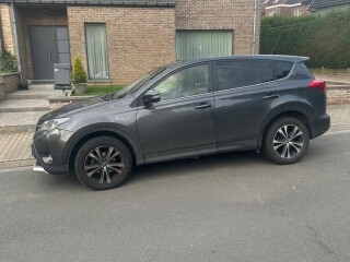 120,000KM RAV4 2L 91KW 2015 EURO5B FULL OPTION