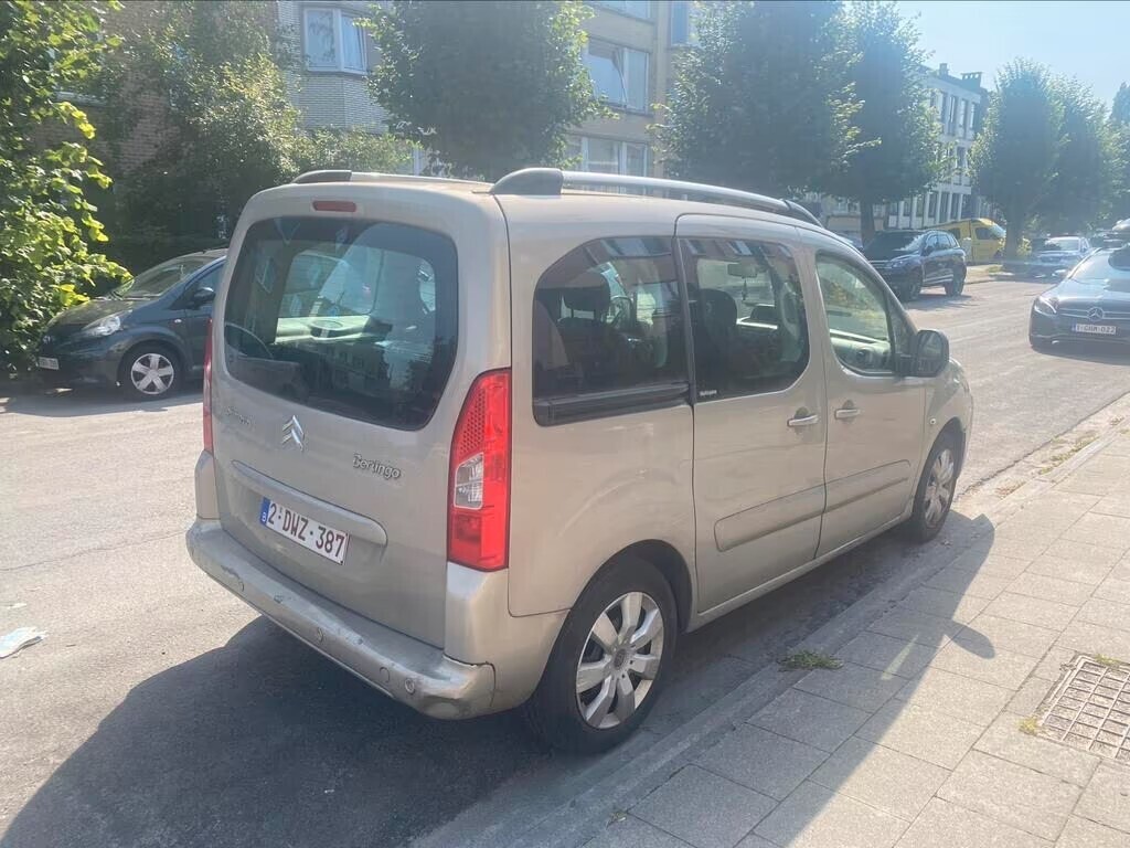 multiplaces-5pl-euro5-16hdi-airco-2011-300000km-big-4