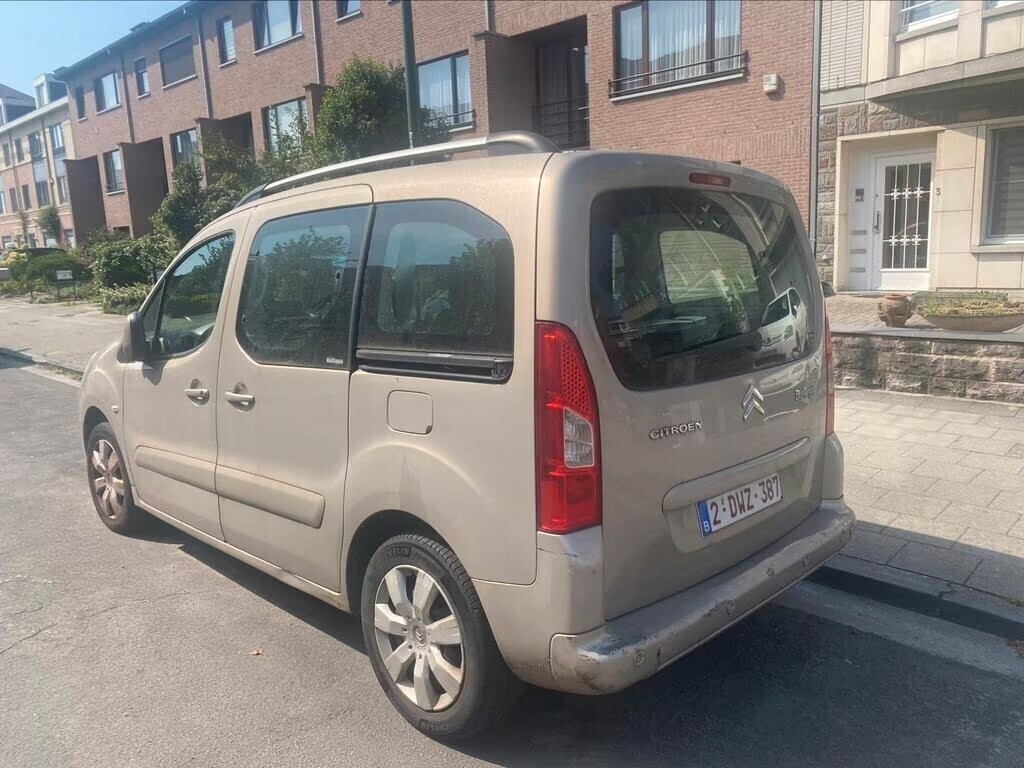 multiplaces-5pl-euro5-16hdi-airco-2011-300000km-big-0