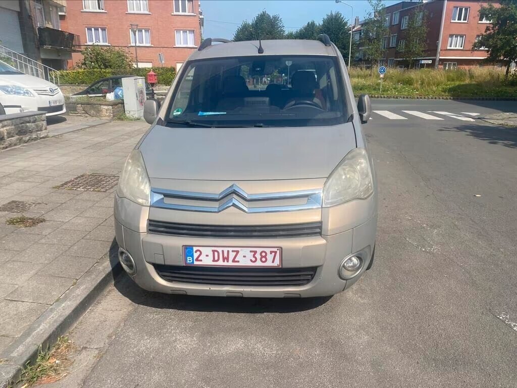 multiplaces-5pl-euro5-16hdi-airco-2011-300000km-big-9