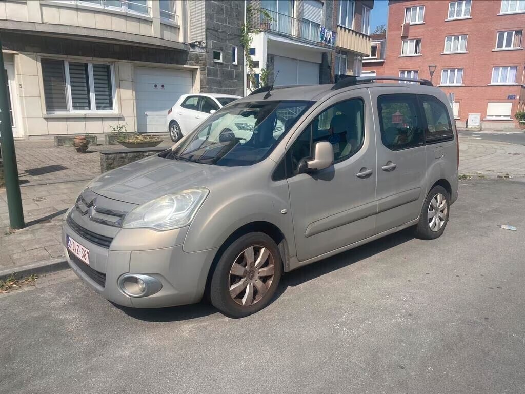 16hdi-5pl-euro5-airco-2011-300000km-big-8