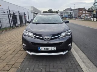 RAV4 2L DIESEL 4X2 120,000KM 2015 EURO5B FULL