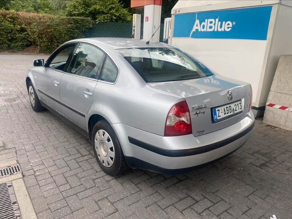 2l-benzine-2002-climatise-156000km-automatique-big-5