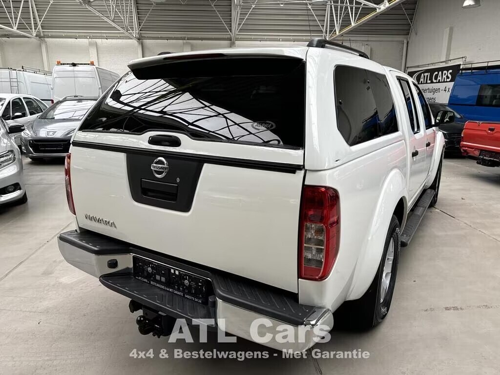 nissan-navara-25-diesel-4x4-lichte-vracht-airco-1j-big-1