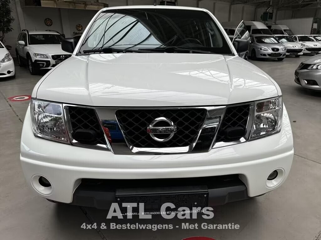 nissan-navara-25-diesel-4x4-lichte-vracht-airco-1j-big-6