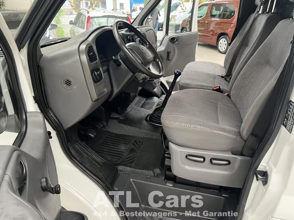 ford-transit-fret-leger-1er-propre-climatisation-dans-big-9