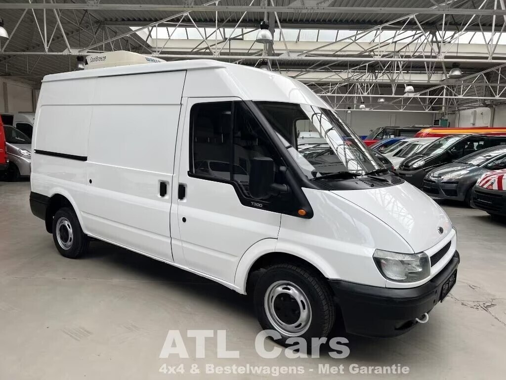 ford-transit-fret-leger-1er-propre-climatisation-dans-big-7