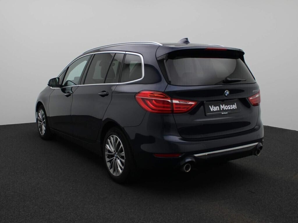 bmw-2-serie-gran-tourer-220i-executive-big-8