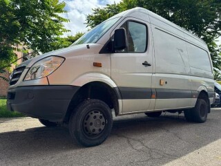 Mercedes Sprinter 519D 4x4 en pièces détachées