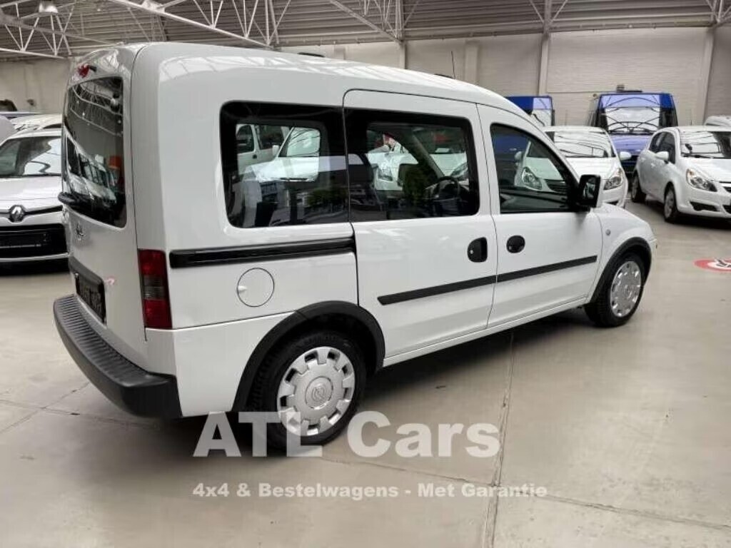 opel-combo-essence-seulement-116-000-km-lire-ok-1-an-big-3